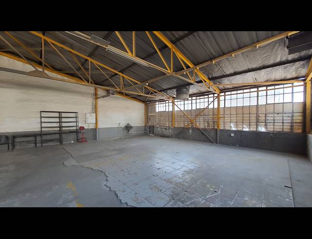 285M² WAREHOUSE TO LET IN SPARTAN